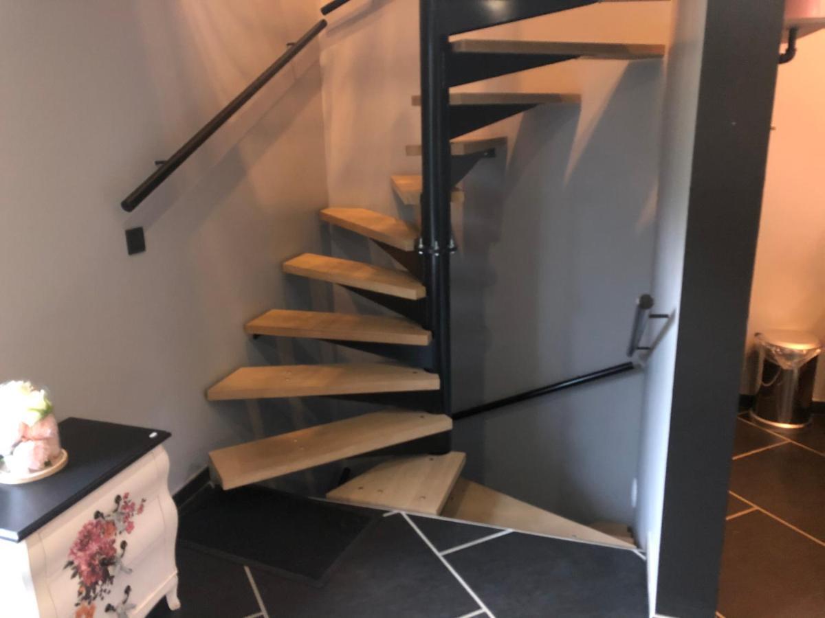 Appartamento Loft D Isa Avec Wifi Netflix Gesves Esterno foto