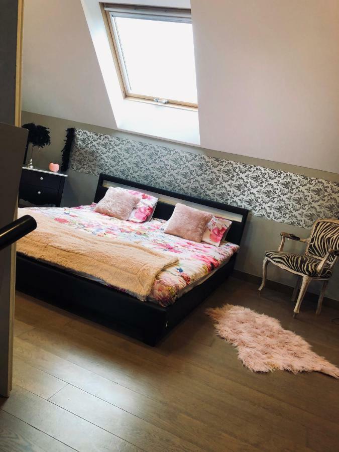 Appartamento Loft D Isa Avec Wifi Netflix Gesves Esterno foto